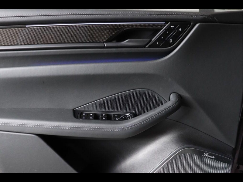 Купить Porsche Macan Turbo электро 2025 id-1006774 в Киеве, Фото №12