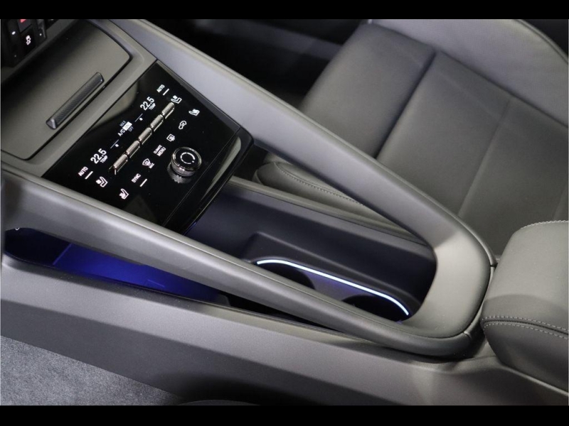 Купить Porsche Macan Turbo электро 2025 id-1006774 в Киеве, Фото №18