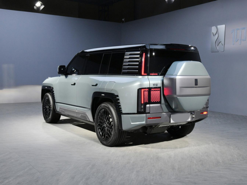 BYD Yangwang U8 гибрид 2023 id-1006773 Купить BYD Yangwang U8 гибрид 2023 id-1006773 в Киеве, Фото №3