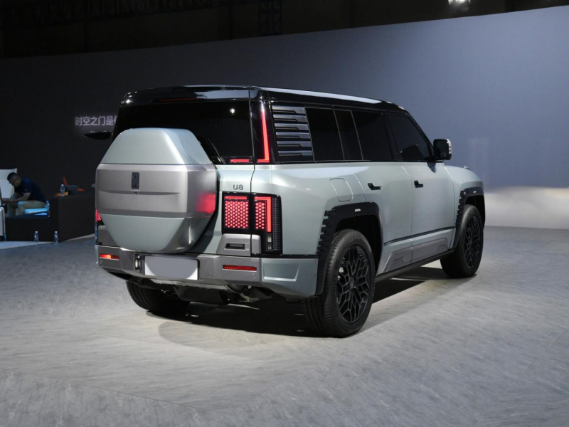 BYD Yangwang U8 гибрид 2023 id-1006773 Купить BYD Yangwang U8 гибрид 2023 id-1006773 в Киеве, Фото №4