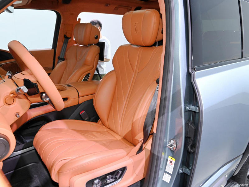 BYD Yangwang U8 гибрид 2023 id-1006773 Купить BYD Yangwang U8 гибрид 2023 id-1006773 в Киеве, Фото №12