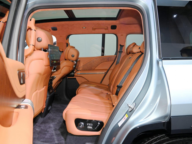 BYD Yangwang U8 гибрид 2023 id-1006773 Купить BYD Yangwang U8 гибрид 2023 id-1006773 в Киеве, Фото №16