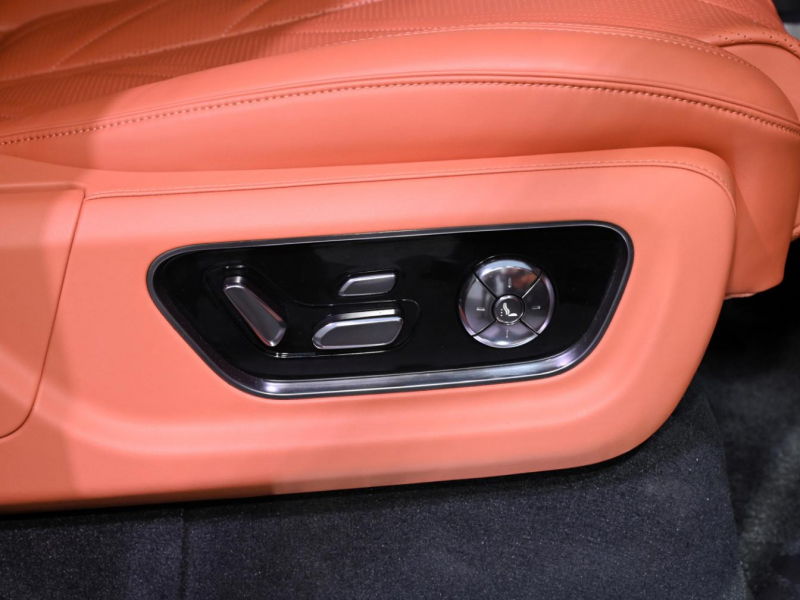 BYD Yangwang U8 гибрид 2023 id-1006773 Купить BYD Yangwang U8 гибрид 2023 id-1006773 в Киеве, Фото №17