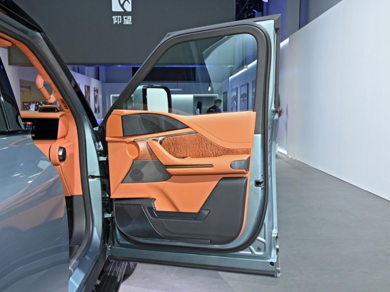 Купить BYD Yangwang U8 гибрид 2026 id-1006773 в Киеве, Фото №29
