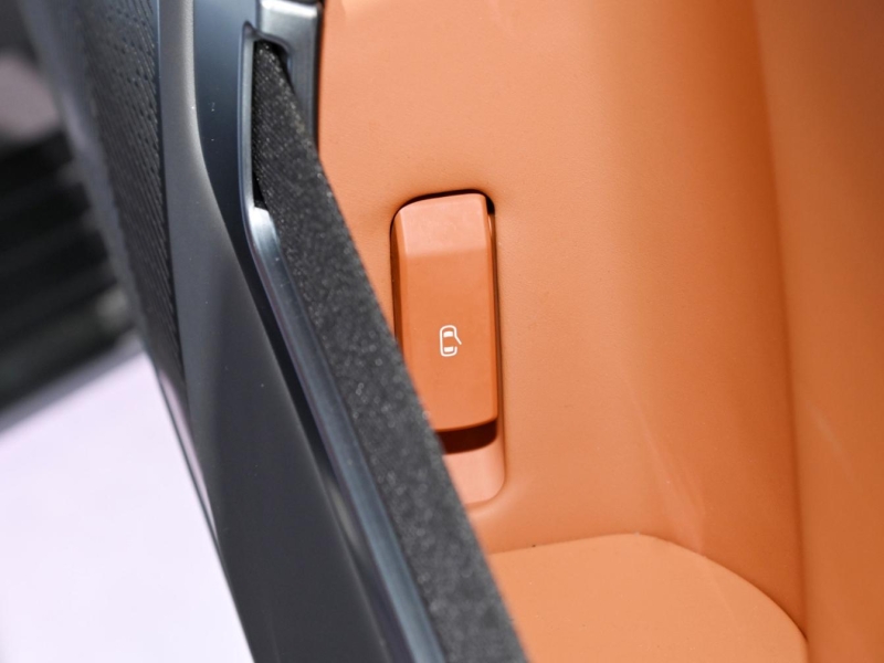 Купить BYD Yangwang U8 гибрид 2026 id-1006773 в Киеве, Фото №32
