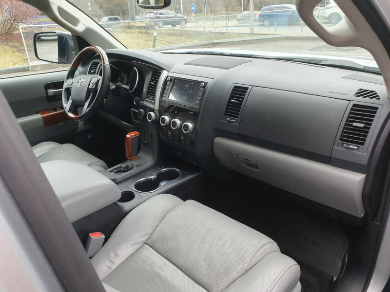 Купить Toyota Sequoia Platinum бензин 2022 id-1006803 в Киеве, Фото №11