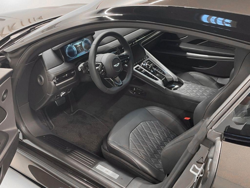 Aston-Martin DB12 бензин 2025 id-1006810 Купить Aston-Martin DB12 бензин 2025 id-1006810 в Киеве, Фото №7