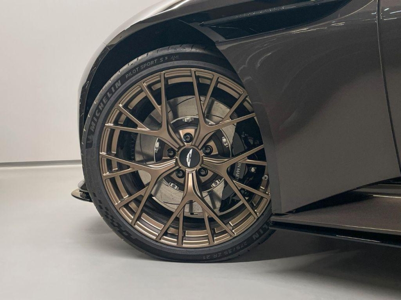 Купить Aston-Martin DB12 бензин 2026 id-1006810 в Киеве, Фото №15