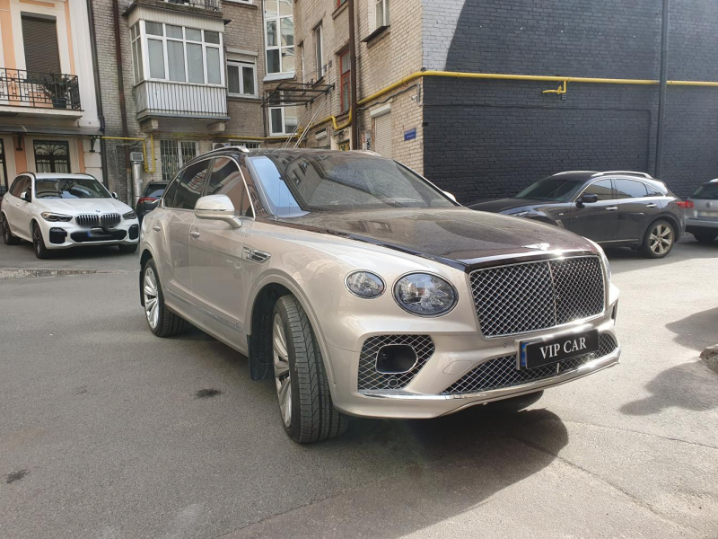 Bentley Bentayga First Edition бензин 2021 id-1006818 Купить Bentley Bentayga First Edition бензин 2021 id-1006818 в Киеве, Фото №1