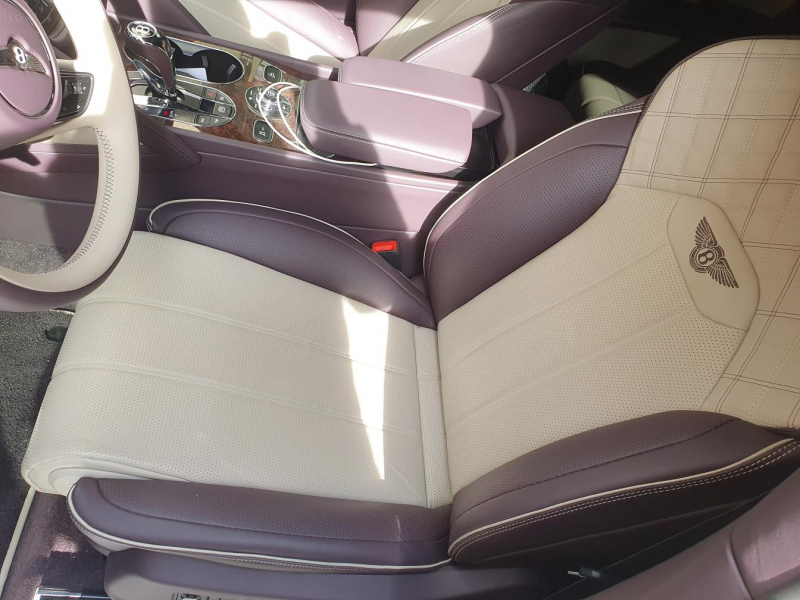 Bentley Bentayga First Edition бензин 2021 id-1006818 Купить Bentley Bentayga First Edition бензин 2021 id-1006818 в Киеве, Фото №7