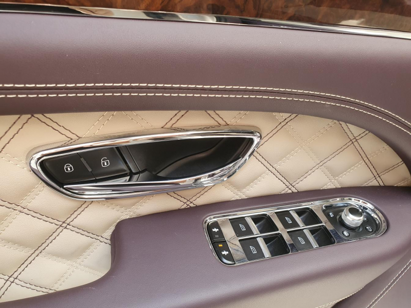 Bentley Bentayga First Edition бензин 2021 id-1006818 Купить Bentley Bentayga First Edition бензин 2021 id-1006818 в Киеве, Фото №9