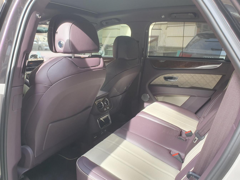 Bentley Bentayga First Edition бензин 2021 id-1006818 Купить Bentley Bentayga First Edition бензин 2021 id-1006818 в Киеве, Фото №15