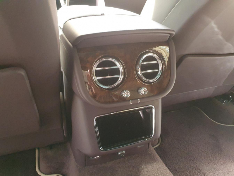 Bentley Bentayga First Edition бензин 2021 id-1006818 Купить Bentley Bentayga First Edition бензин 2021 id-1006818 в Киеве, Фото №19