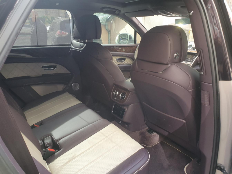 Bentley Bentayga First Edition бензин 2021 id-1006818 Купить Bentley Bentayga First Edition бензин 2021 id-1006818 в Киеве, Фото №33