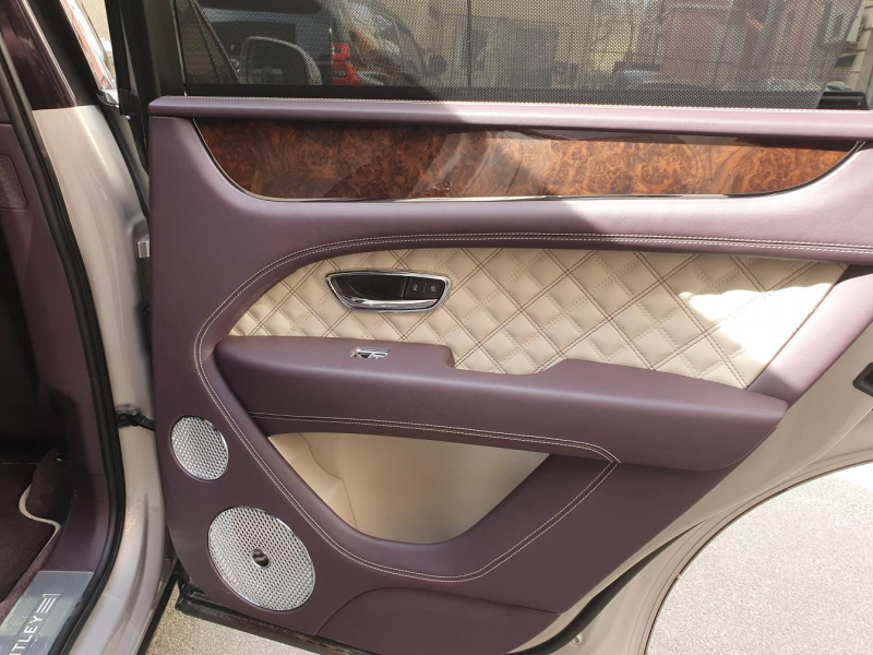 Bentley Bentayga First Edition бензин 2021 id-1006818 Купить Bentley Bentayga First Edition бензин 2021 id-1006818 в Киеве, Фото №35