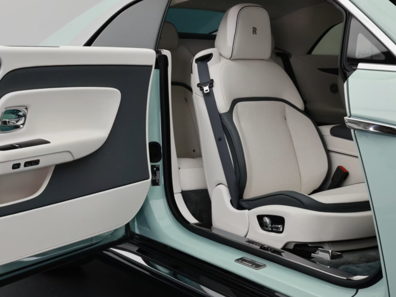 Rolls-Royce Spectre электро 2026 id-1006837 Купить Rolls-Royce Spectre электро 2026 id-1006837 в Киеве, Фото №14