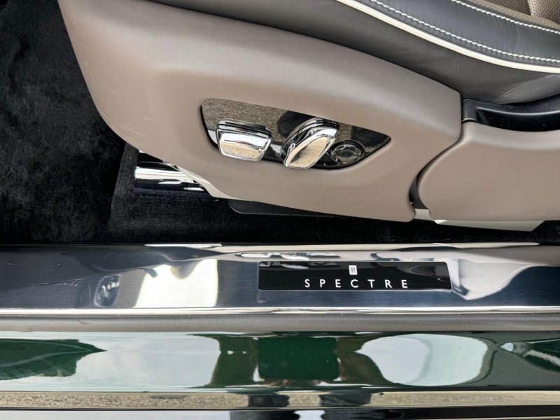 Rolls-Royce Spectre электро 2025 id-1006849 Купить Rolls-Royce Spectre электро 2025 id-1006849 в Киеве, Фото №17