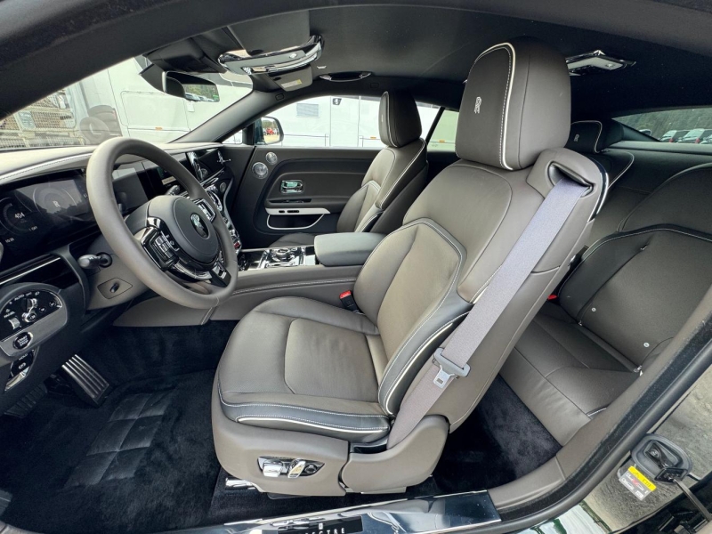 Rolls-Royce Spectre электро 2025 id-1006849 Купить Rolls-Royce Spectre электро 2025 id-1006849 в Киеве, Фото №19