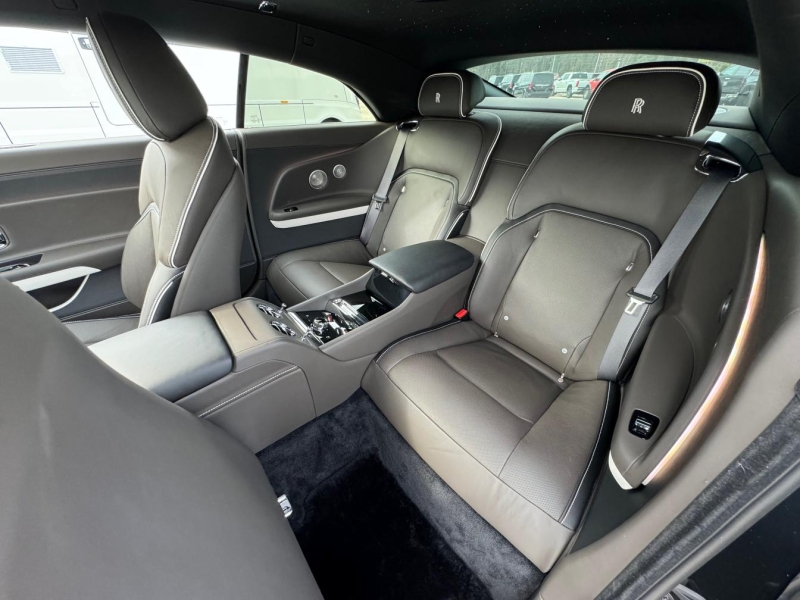 Rolls-Royce Spectre электро 2025 id-1006849 Купить Rolls-Royce Spectre электро 2025 id-1006849 в Киеве, Фото №24