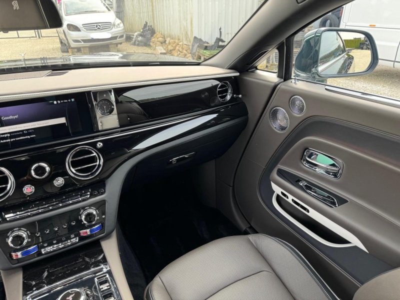 Rolls-Royce Spectre электро 2025 id-1006849 Купить Rolls-Royce Spectre электро 2025 id-1006849 в Киеве, Фото №29