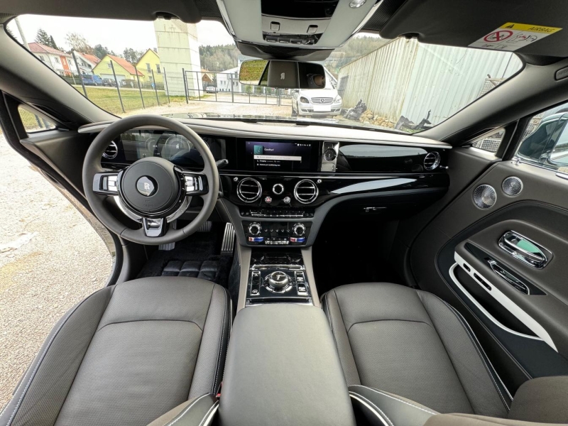 Rolls-Royce Spectre электро 2026 id-1006849 Купить Rolls-Royce Spectre электро 2026 id-1006849 в Киеве, Фото №26