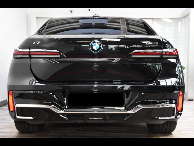 BMW i7 M70 xDrive электро 2025 id-1006874 Купить BMW i7 M70 xDrive электро 2025 id-1006874 в Киеве, Фото №5