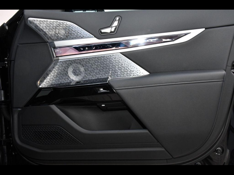 BMW i7 M70 xDrive электро 2025 id-1006874 Купить BMW i7 M70 xDrive электро 2025 id-1006874 в Киеве, Фото №10