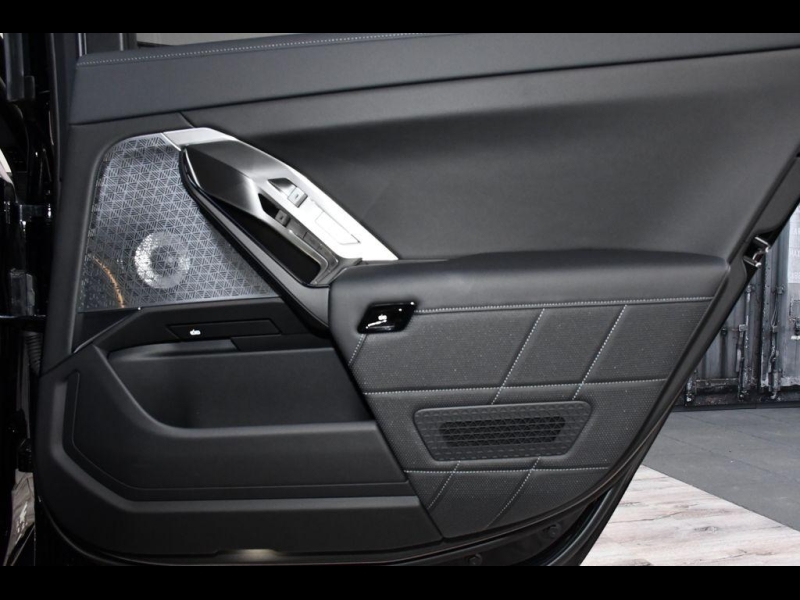 BMW i7 M70 xDrive электро 2025 id-1006874 Купить BMW i7 M70 xDrive электро 2025 id-1006874 в Киеве, Фото №15