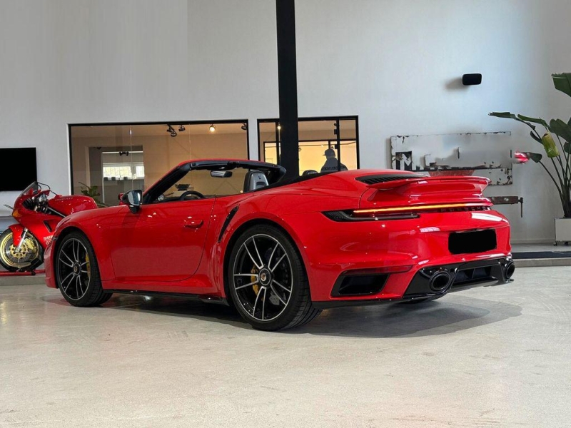 Купить Porsche 911 Turbo S Cabriolet бензин 2026 id-1006881 в Киеве, Фото №1