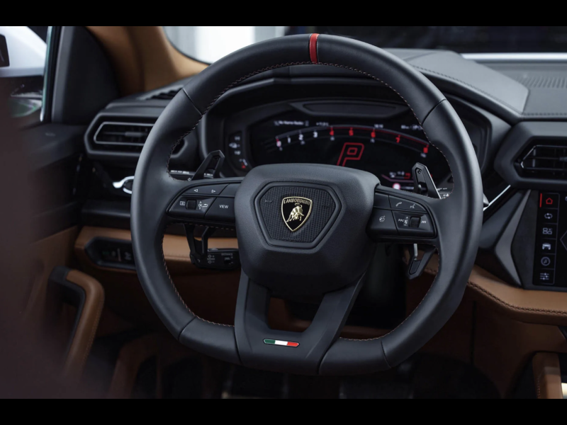 Lamborghini Urus SE гибрид 2025 id-1006893 Купить Lamborghini Urus SE гибрид 2025 id-1006893 в Киеве, Фото №14