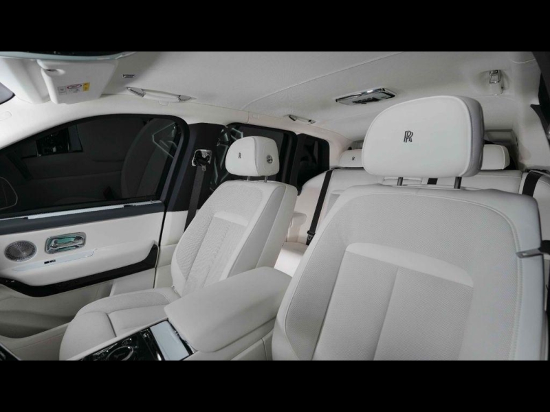 Купить Rolls-Royce Cullinan Black Badge Series II бензин 2025 id-1006900 в Киеве, Фото №6