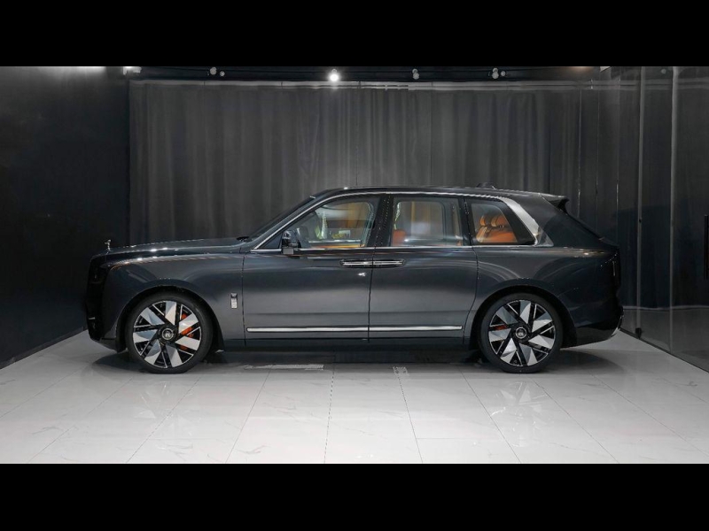 Rolls-Royce Cullinan Series II бензин 2026 id-1006899 Купить Rolls-Royce Cullinan Series II бензин 2026 id-1006899 в Киеве, Фото №2