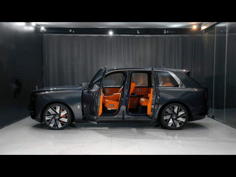 Rolls-Royce Cullinan Series II бензин 2026 id-1006899 Купить Rolls-Royce Cullinan Series II бензин 2026 id-1006899 в Киеве, Фото №6