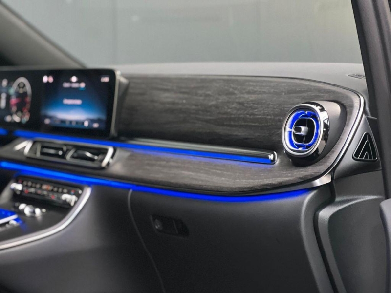 Купить Mercedes-Benz V 300D AMG Long 4matic дизель 2025 id-1006911 в Киеве, Фото №18