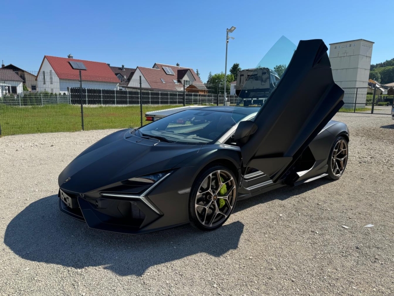 Купить Lamborghini Revuelto гибрид 2025 id-1006912 в Киеве, Фото №1