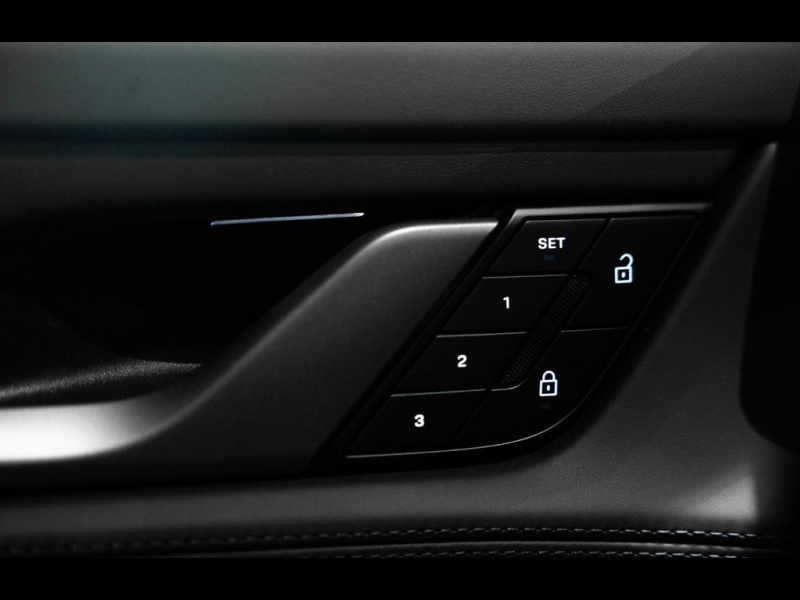 Купить Porsche Taycan электро 2025 id-1006917 в Киеве, Фото №16