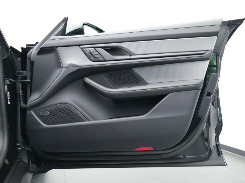 Porsche Taycan 4 Cross Turismo электро 2025 id-1006916 Купить Porsche Taycan 4 Cross Turismo электро 2025 id-1006916 в Киеве, Фото №9