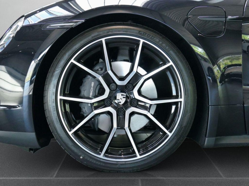 Porsche Taycan 4 Cross Turismo электро 2025 id-1006916 Купить Porsche Taycan 4 Cross Turismo электро 2025 id-1006916 в Киеве, Фото №18