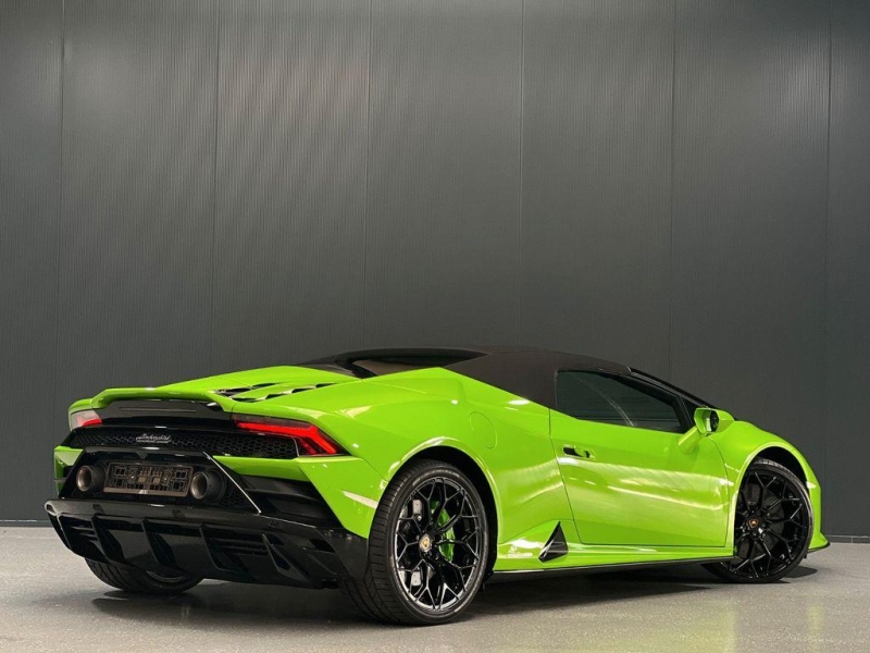 Lamborghini Huracan EVO Spyder бензин 2024 id-1006937 Купить Lamborghini Huracan EVO Spyder бензин 2024 id-1006937 в Киеве, Фото №3