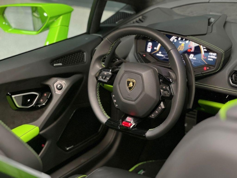 Lamborghini Huracan EVO Spyder бензин 2024 id-1006937 Купить Lamborghini Huracan EVO Spyder бензин 2024 id-1006937 в Киеве, Фото №9