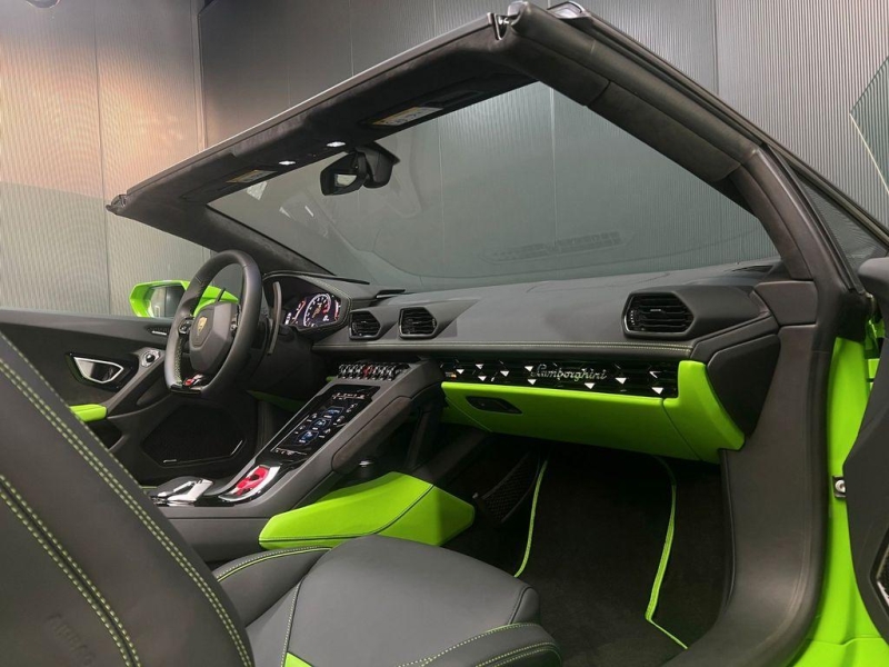 Lamborghini Huracan EVO Spyder бензин 2024 id-1006937 Купить Lamborghini Huracan EVO Spyder бензин 2024 id-1006937 в Киеве, Фото №10