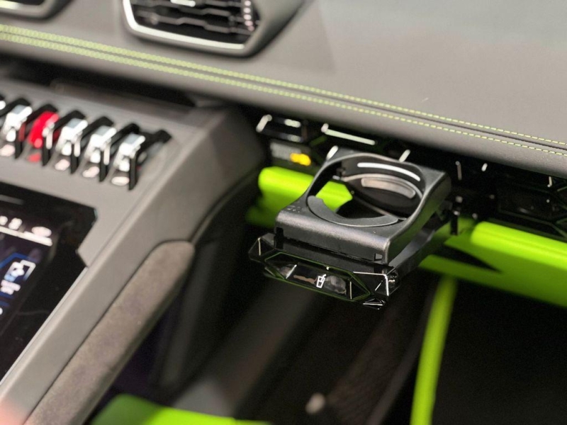 Lamborghini Huracan EVO Spyder бензин 2024 id-1006937 Купить Lamborghini Huracan EVO Spyder бензин 2024 id-1006937 в Киеве, Фото №12