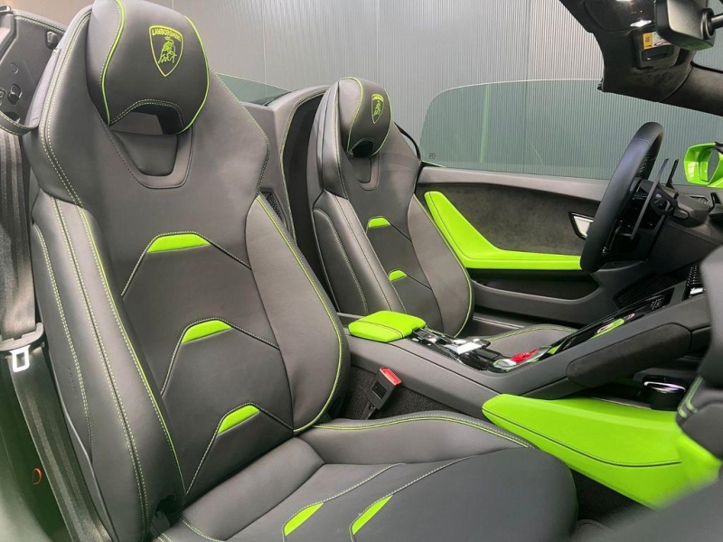 Lamborghini Huracan EVO Spyder бензин 2024 id-1006937 Купить Lamborghini Huracan EVO Spyder бензин 2024 id-1006937 в Киеве, Фото №14