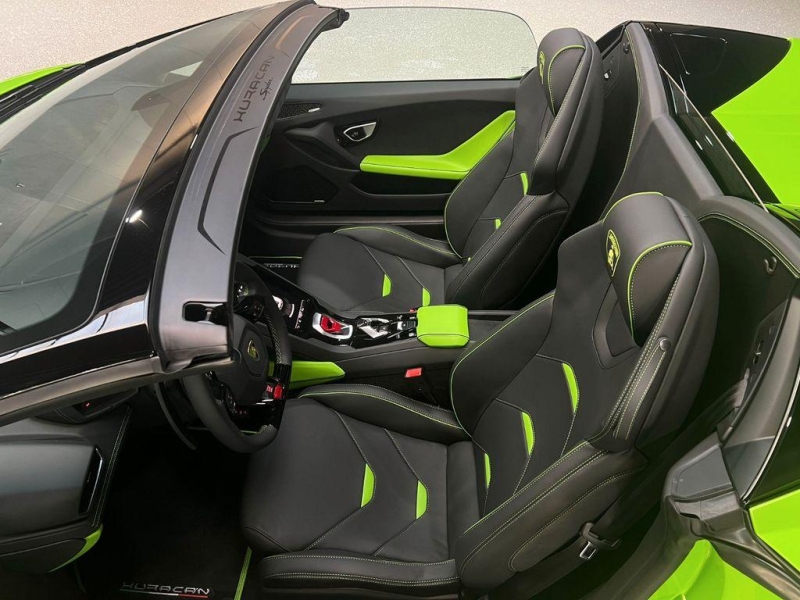 Lamborghini Huracan EVO Spyder бензин 2024 id-1006937 Купить Lamborghini Huracan EVO Spyder бензин 2024 id-1006937 в Киеве, Фото №17