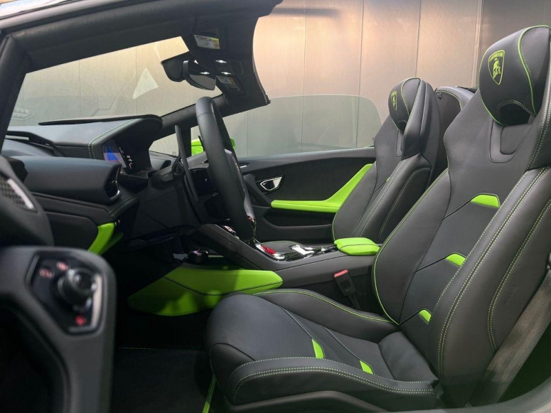 Lamborghini Huracan EVO Spyder бензин 2024 id-1006937 Купить Lamborghini Huracan EVO Spyder бензин 2024 id-1006937 в Киеве, Фото №23