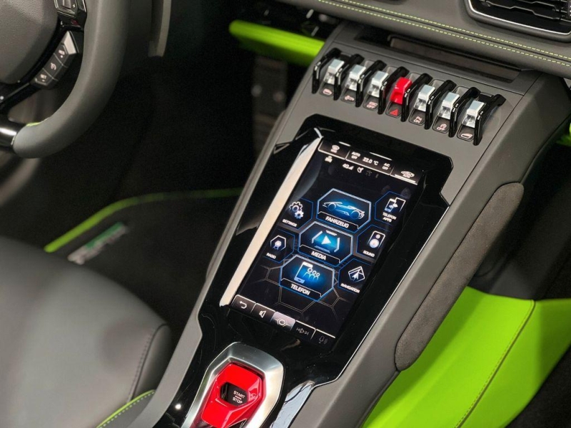 Lamborghini Huracan EVO Spyder бензин 2024 id-1006937 Купить Lamborghini Huracan EVO Spyder бензин 2024 id-1006937 в Киеве, Фото №26