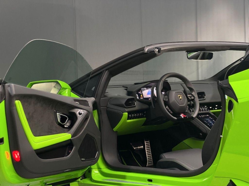 Lamborghini Huracan EVO Spyder бензин 2024 id-1006937 Купить Lamborghini Huracan EVO Spyder бензин 2024 id-1006937 в Киеве, Фото №27