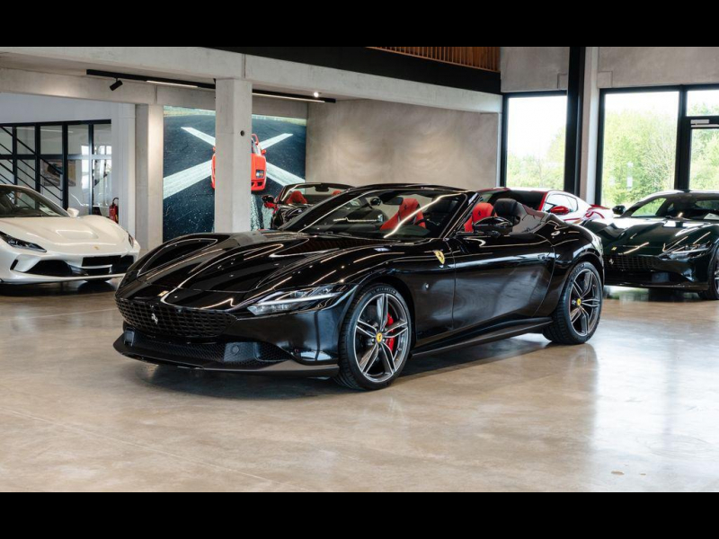 Ferrari Roma Spider бензин 2024 id-1006942