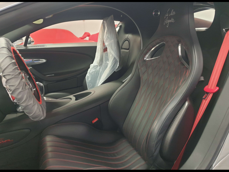 Bugatti Chiron бензин 2020 id-1006968 Купить Bugatti Chiron бензин 2020 id-1006968 в Киеве, Фото №7