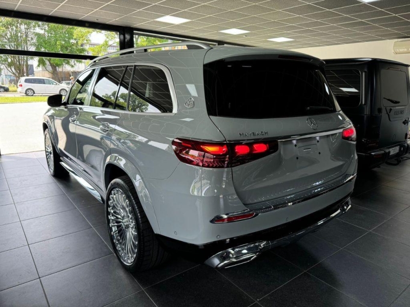 Mercedes-Maybach GLS 600 бензин 2025 id-1006979 Купить Mercedes-Maybach GLS 600 бензин 2025 id-1006979 в Киеве, Фото №5
